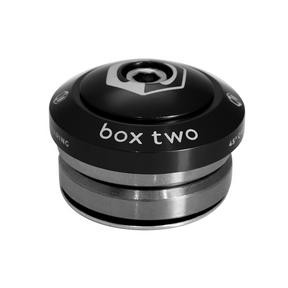 BOX TWO INTEGRATED HEADSET 1"